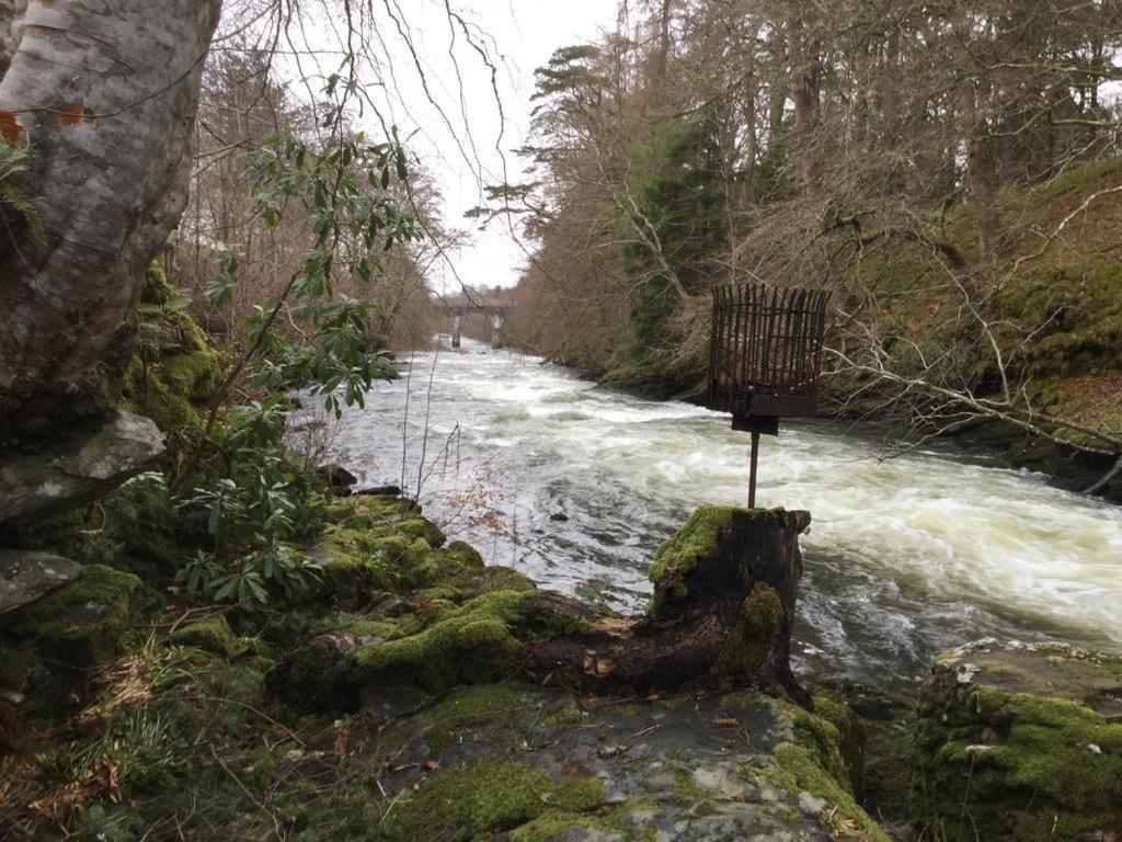 The River Inn Killin Bagian luar foto